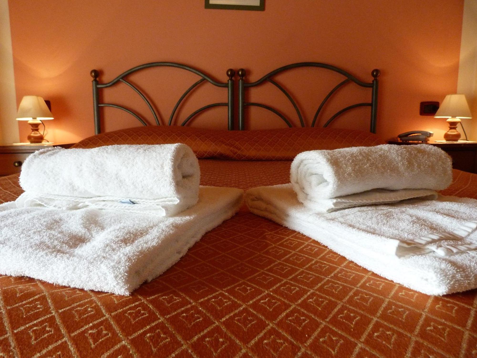Agriturismo Ai Due Volti دوسّوبونو الغرفة الصورة